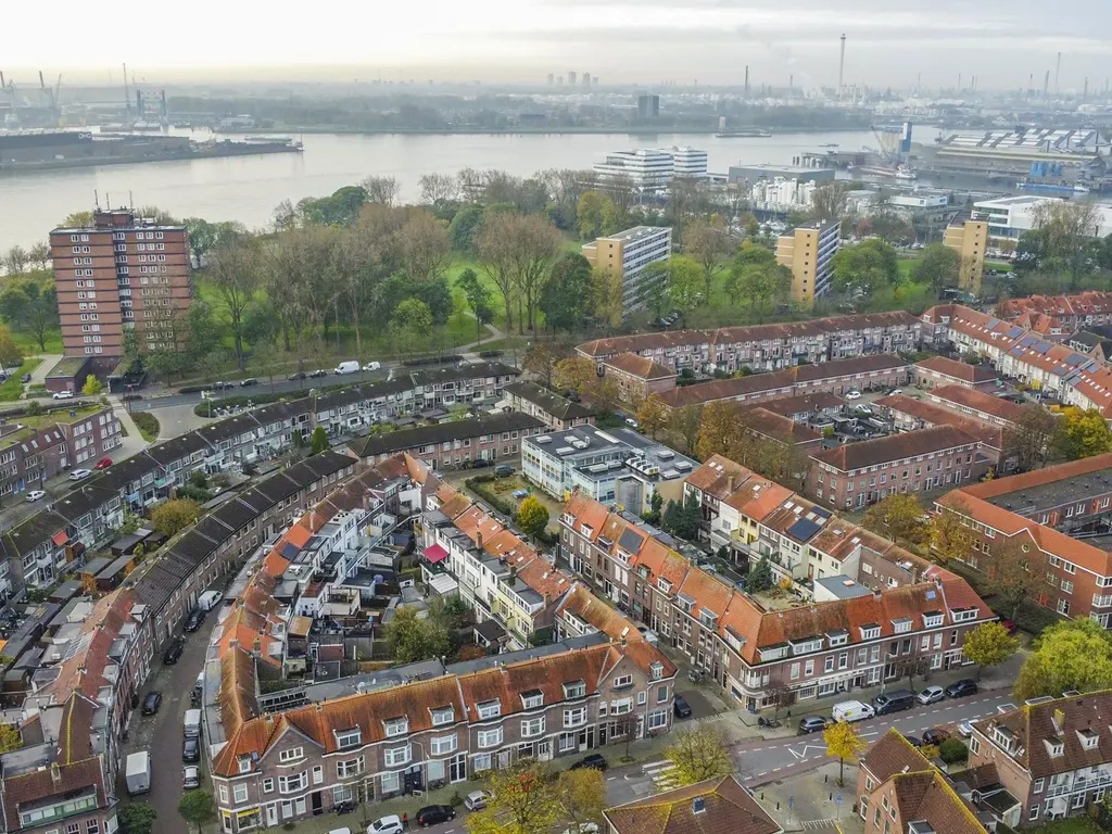 Nieuwe Maasstraat 104A, SCHIEDAM