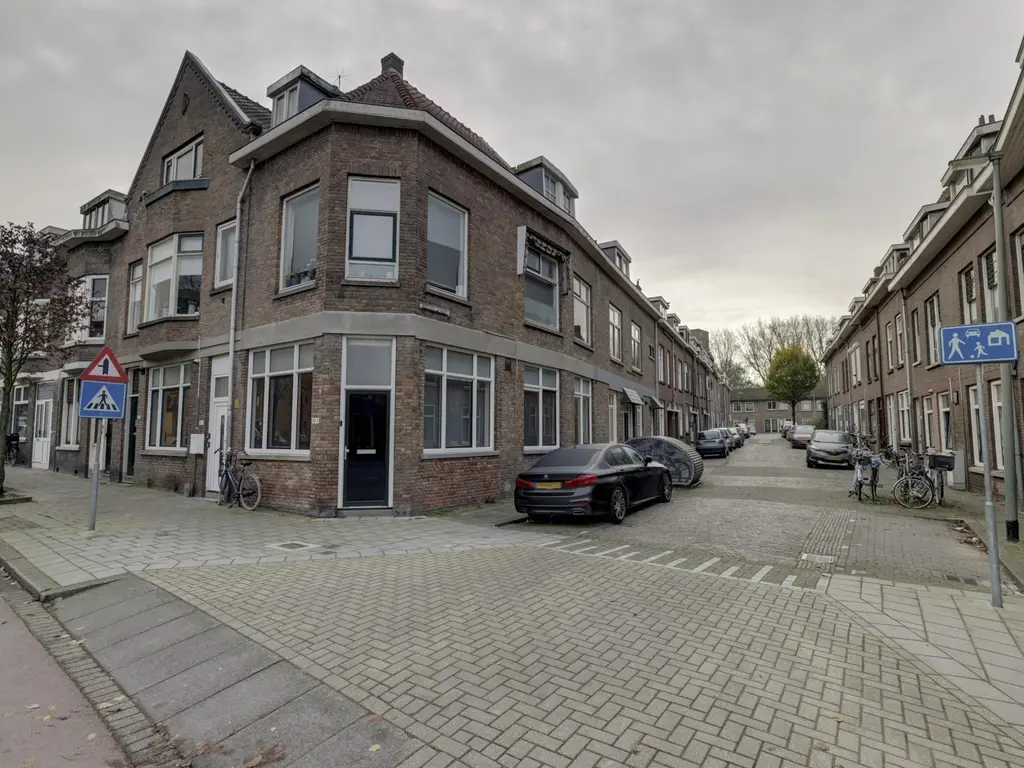 Nieuwe Maasstraat 104A, SCHIEDAM