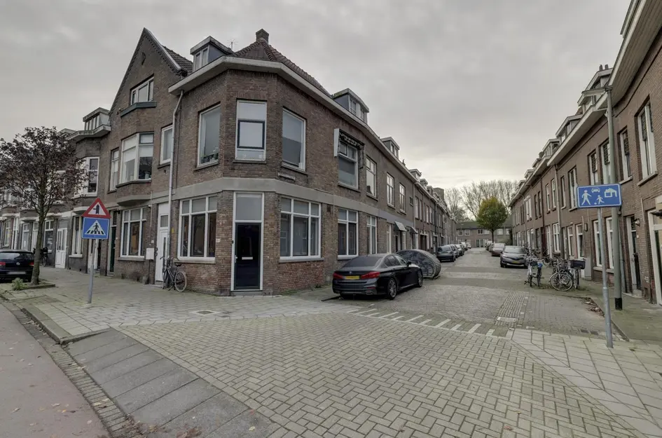 Nieuwe Maasstraat 104A