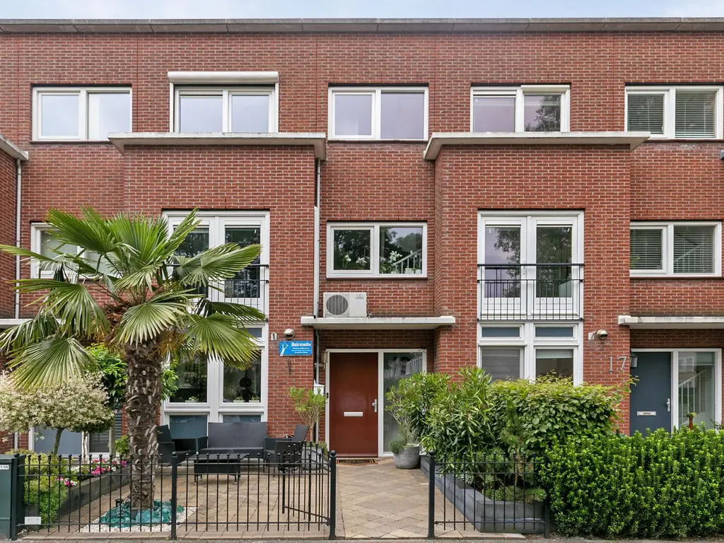 Wout van Heusdensingel 19, ROTTERDAM