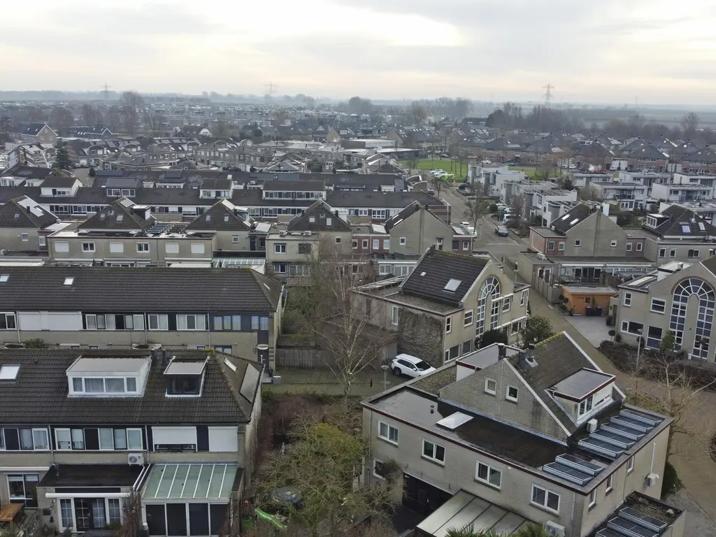 Reina Prinsen Geerligspad 18, SPIJKENISSE