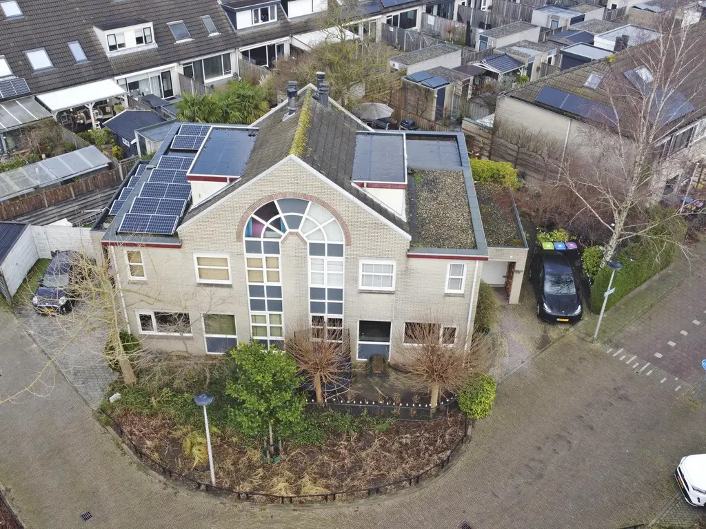 Reina Prinsen Geerligspad 18, SPIJKENISSE