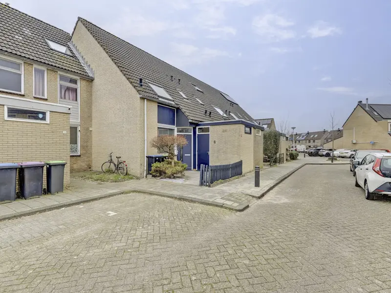 Berenkreek 8, SPIJKENISSE