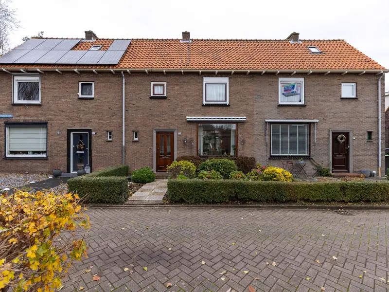 Jan van Zutphenstraat 30, SPIJKENISSE