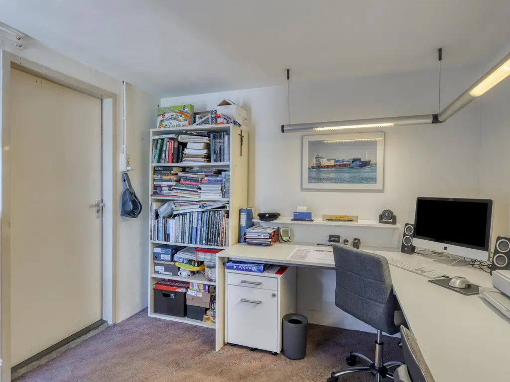 Zuurbes 21, ROTTERDAM