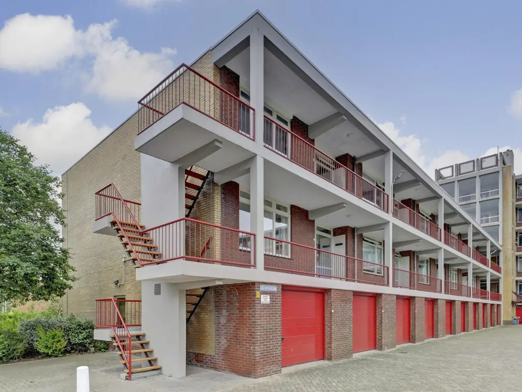 Staringplantsoen 1A, SPIJKENISSE