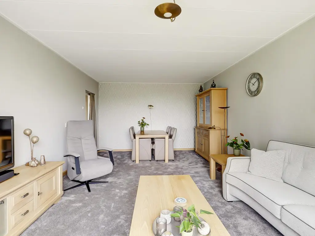 Staringplantsoen 1A, SPIJKENISSE