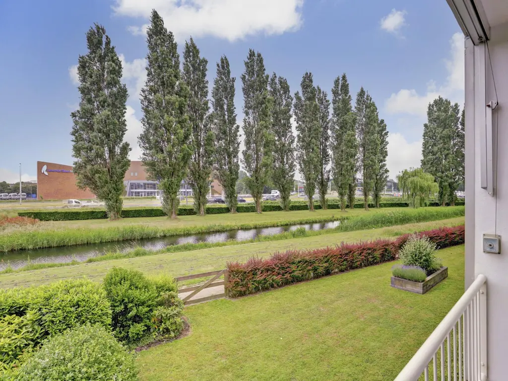Staringplantsoen 1A, SPIJKENISSE