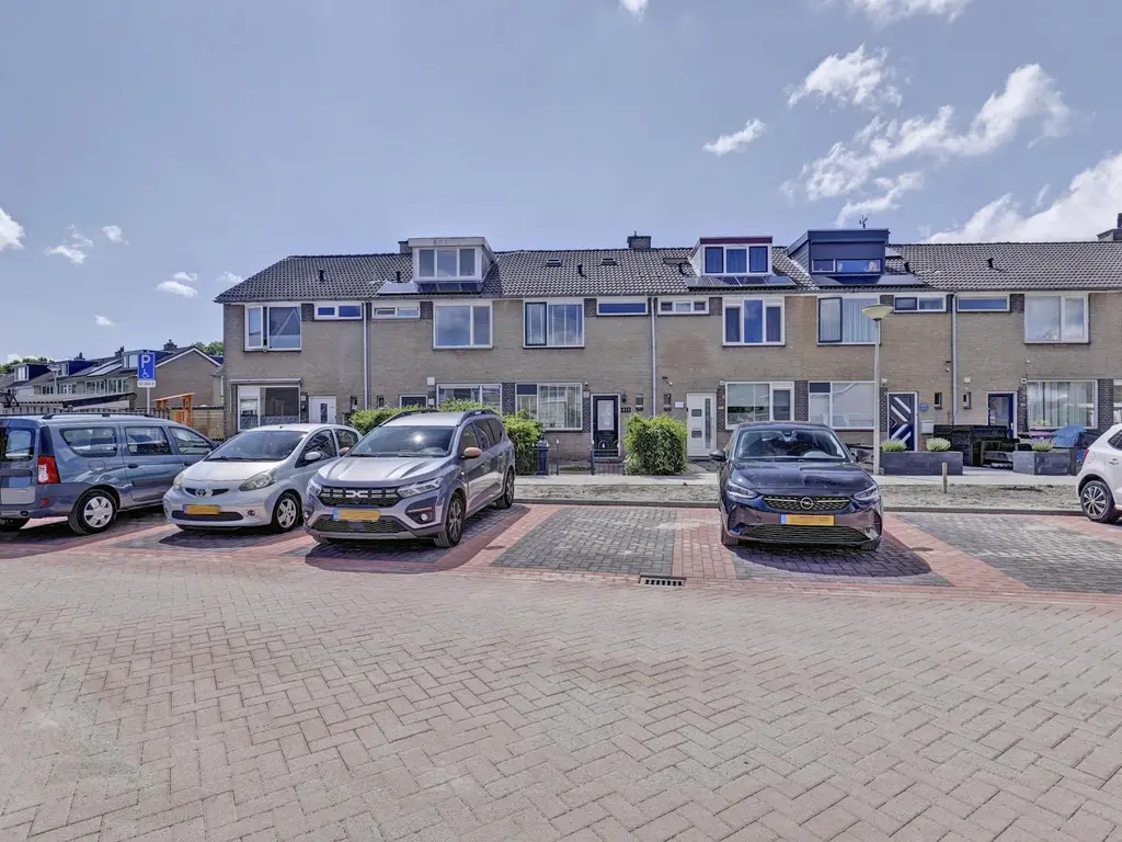 Beverveen 411, SPIJKENISSE