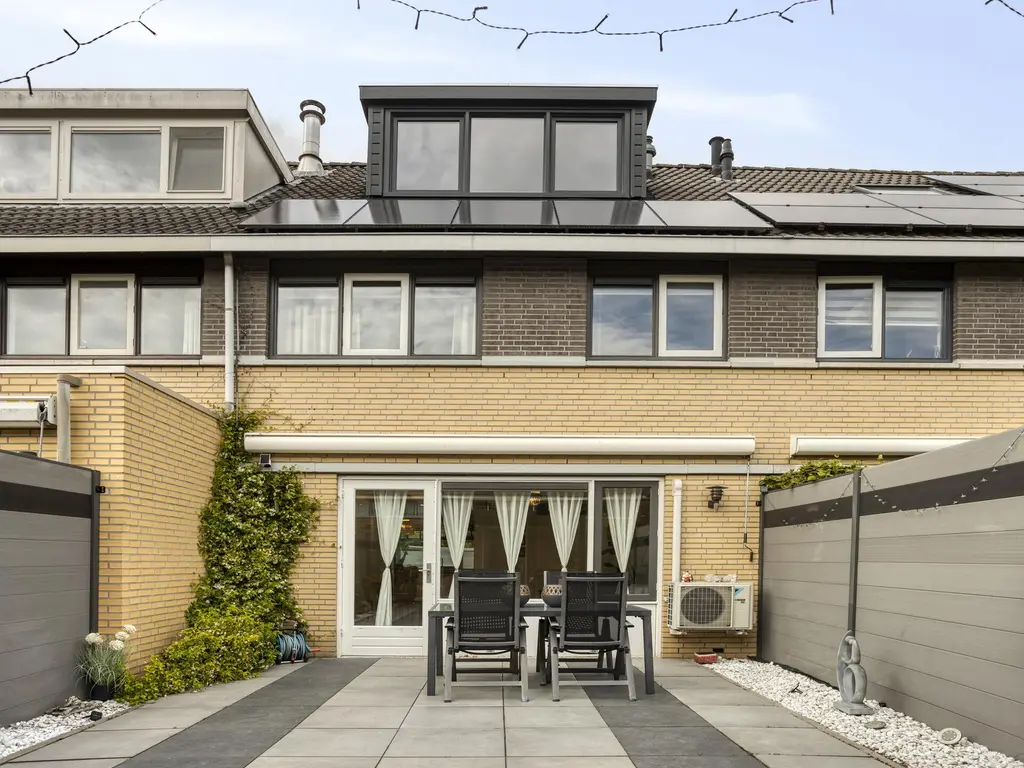 Bernsteinstraat 114, CAPELLE AAN DEN IJSSEL