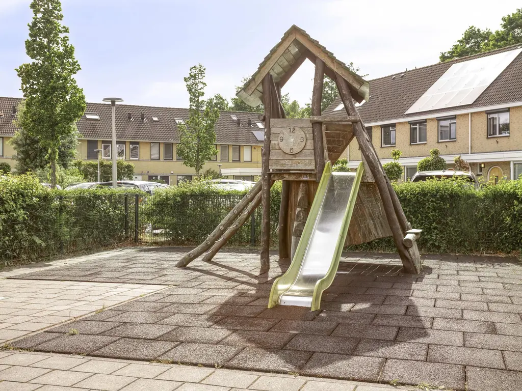 Bernsteinstraat 114, CAPELLE AAN DEN IJSSEL