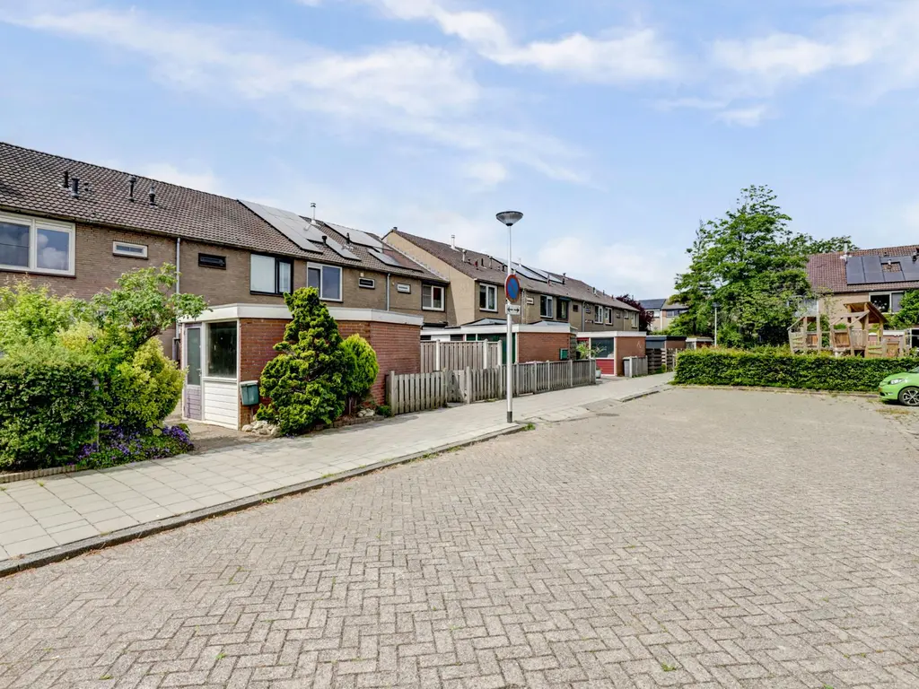 Hugo van Voorneweg 72, HEENVLIET
