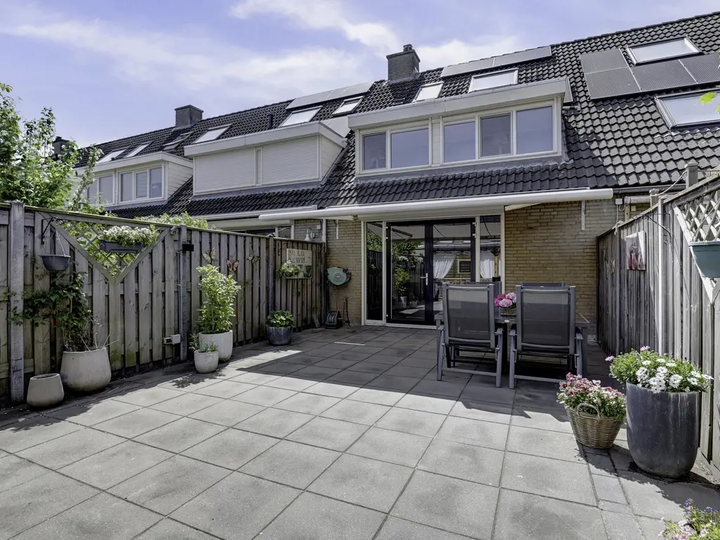 Bonnetpad 16, SPIJKENISSE
