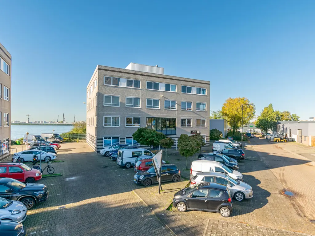 Stoomloggerweg 6B, VLAARDINGEN