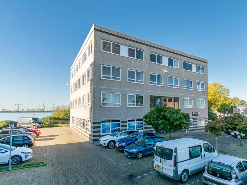 Stoomloggerweg 6B, VLAARDINGEN