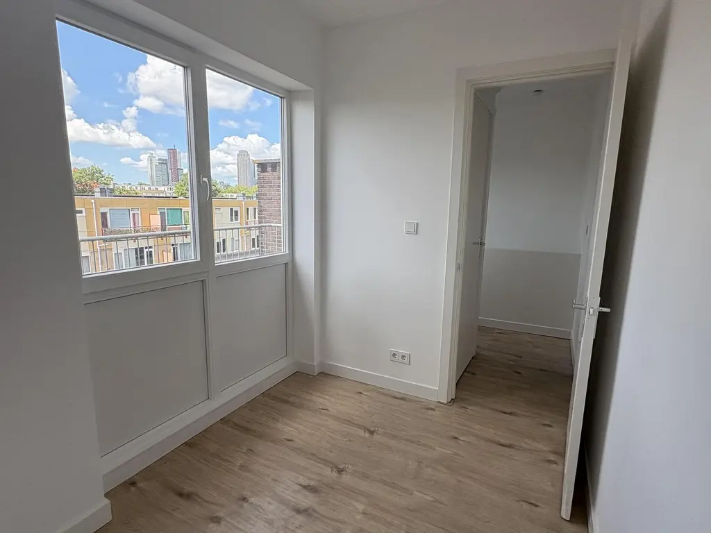 Mijnsherenlaan 103C, ROTTERDAM