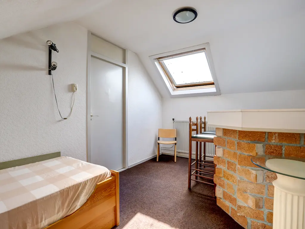 De Vroon 3, HEENVLIET