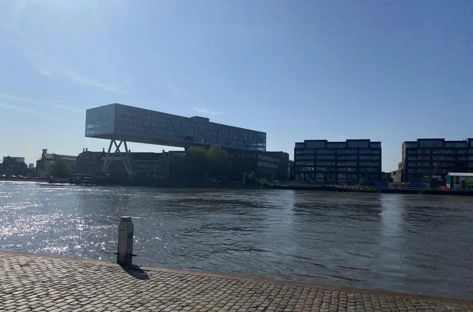 Prins Hendrikkade 15L