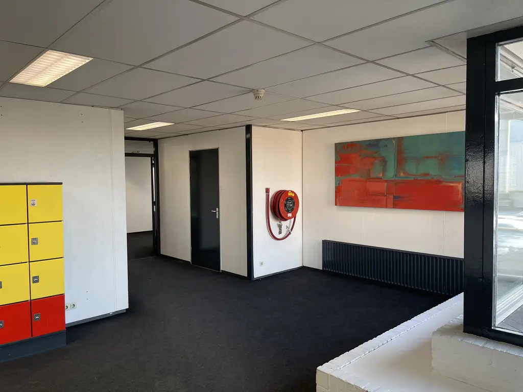 Koningin Wilhelminahaven ZZ 19, VLAARDINGEN