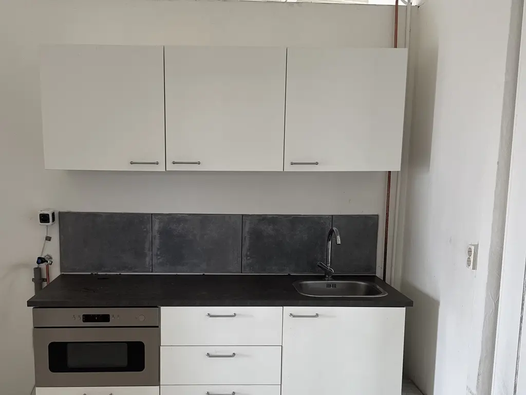 Koningin Wilhelminahaven ZZ 19, VLAARDINGEN