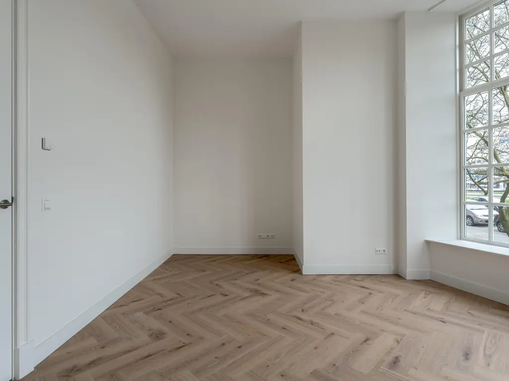 Westzeedijk 140B, ROTTERDAM