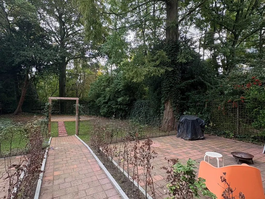 Westzeedijk 140B, ROTTERDAM