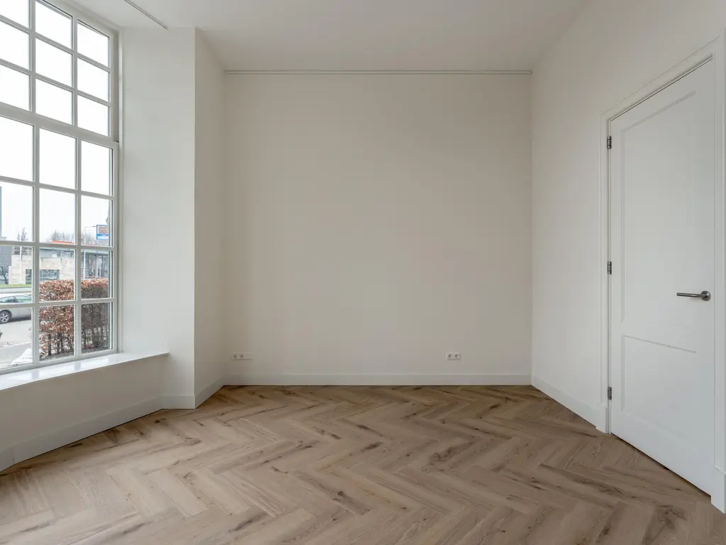 Westzeedijk 140B, ROTTERDAM