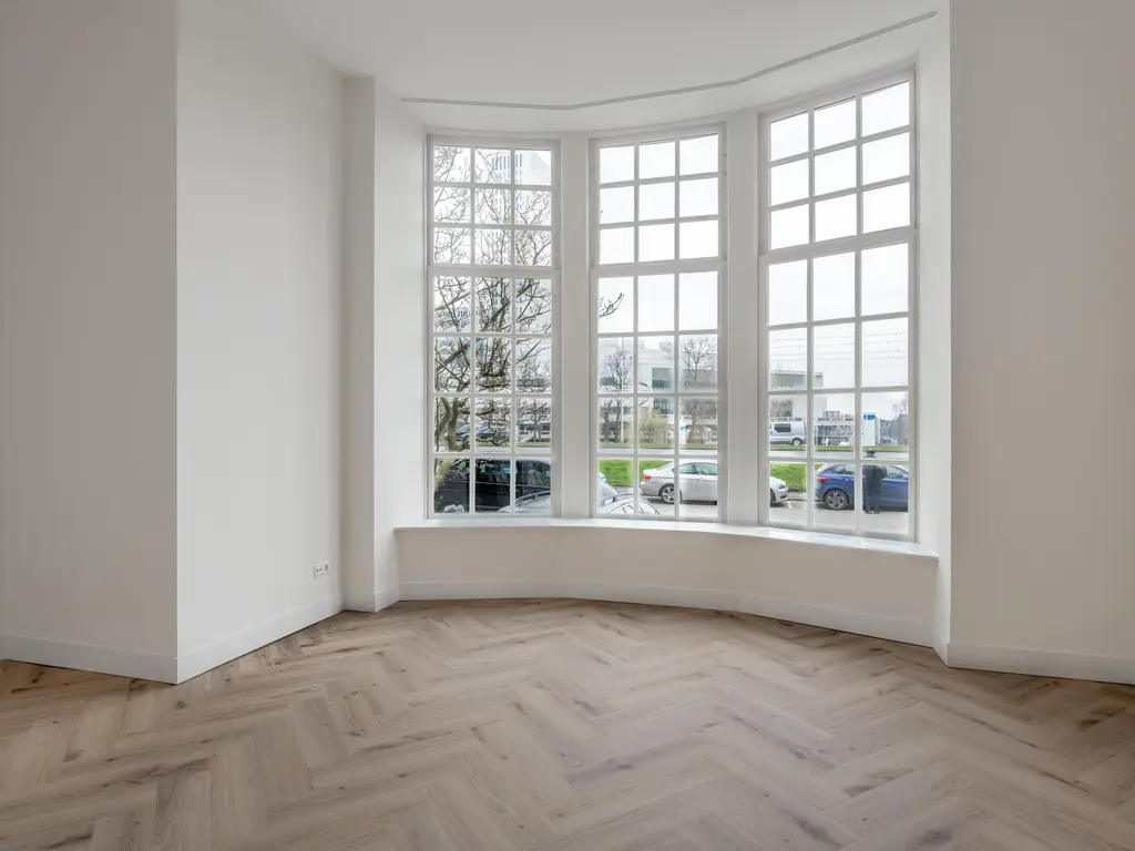 Westzeedijk 140B, ROTTERDAM