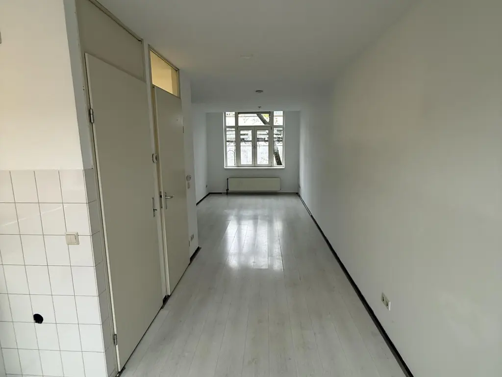 Strevelsweg 57A, ROTTERDAM