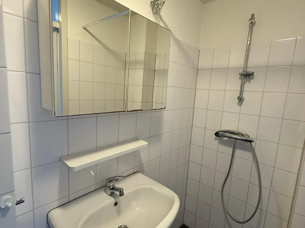 Strevelsweg 57A, ROTTERDAM