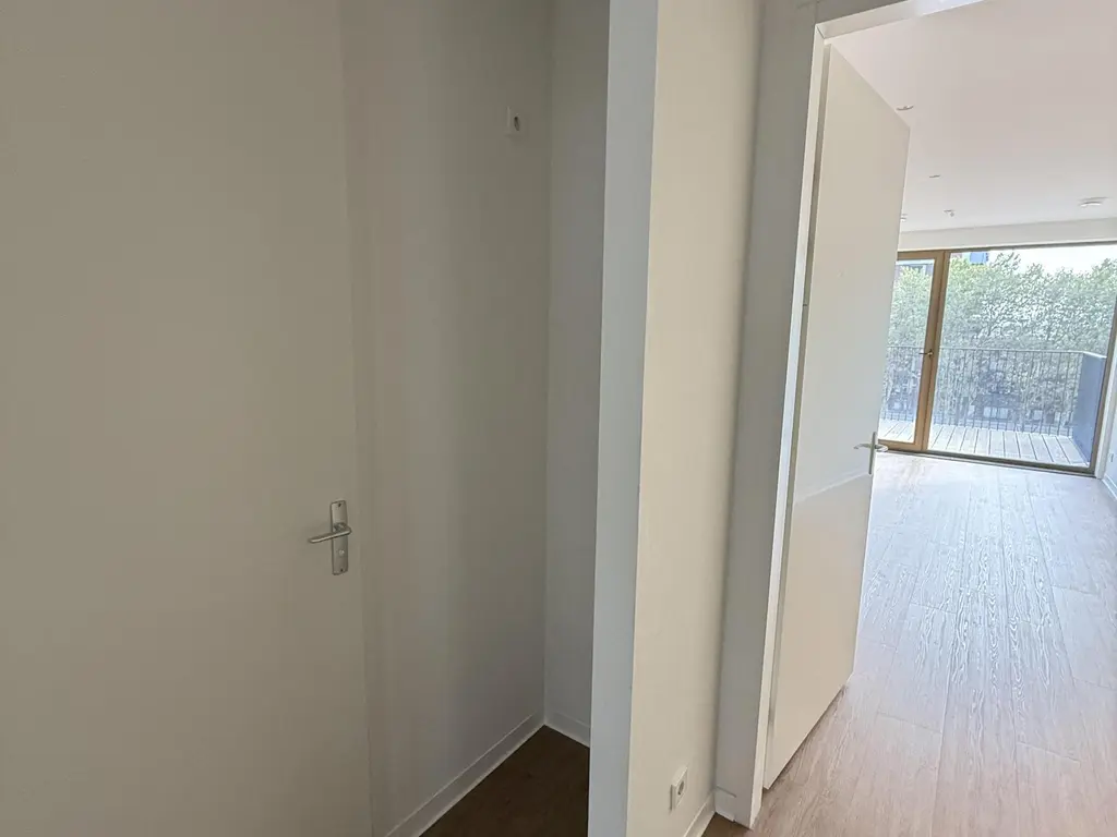 Bundweg 35, ROTTERDAM