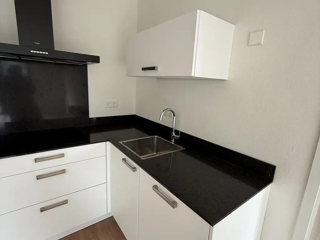 Bundweg 35, ROTTERDAM