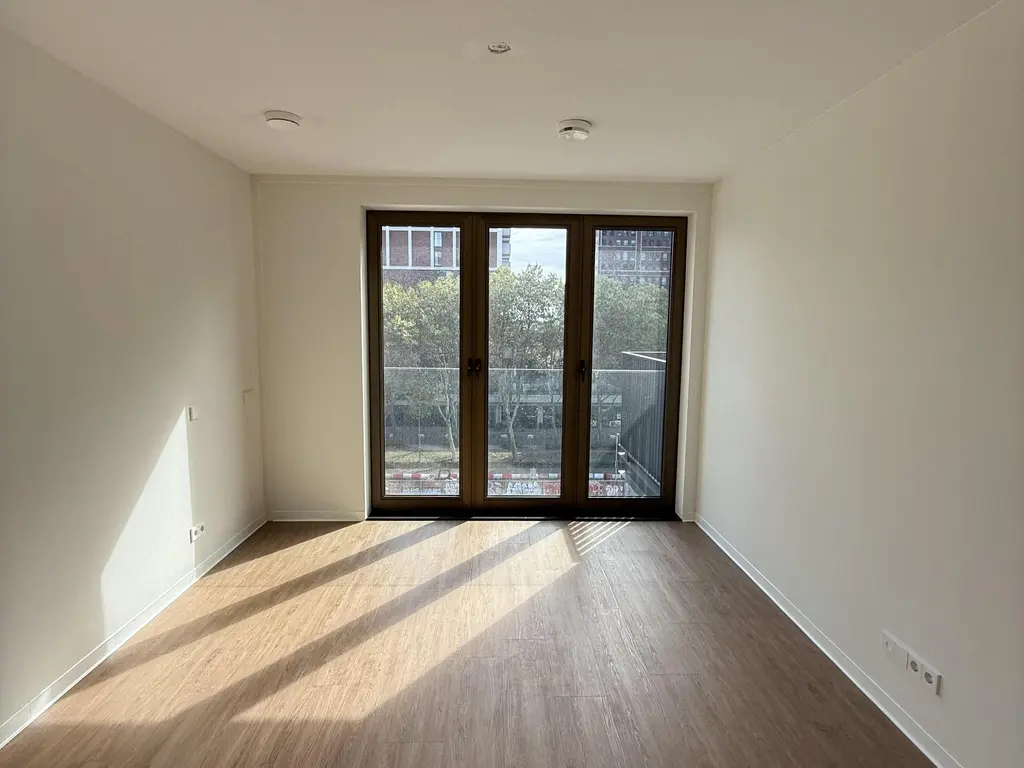 Bundweg 35, ROTTERDAM