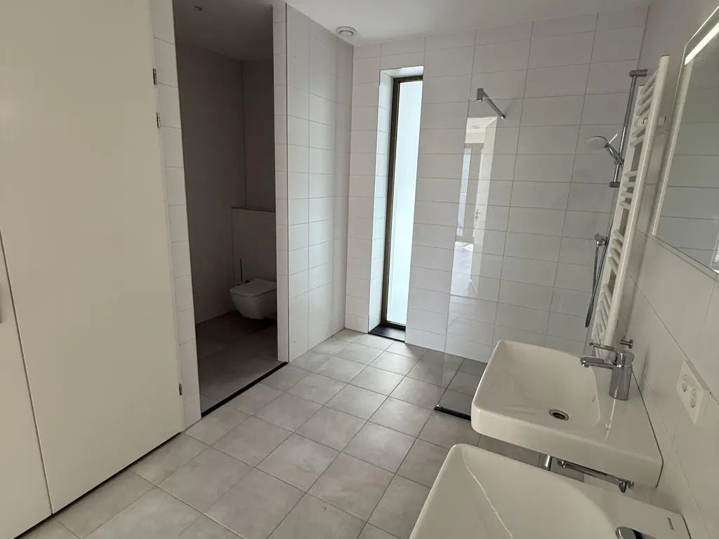 Bundweg 35, ROTTERDAM