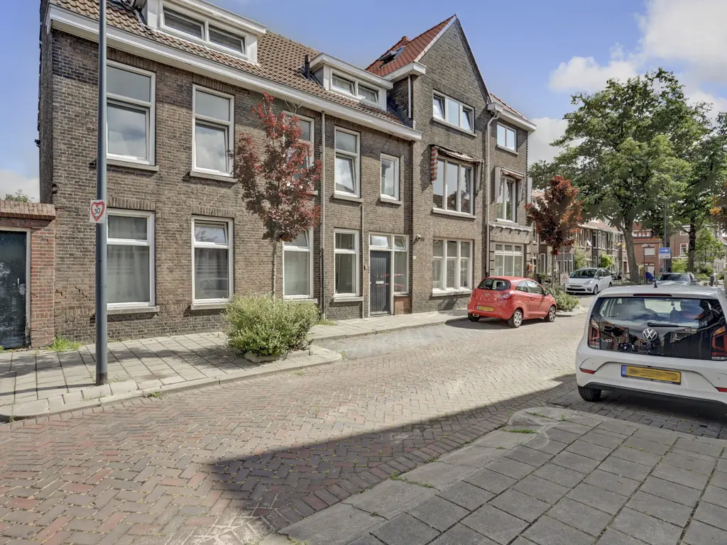 Dirk van Wassenaarstraat 28A, SCHIEDAM