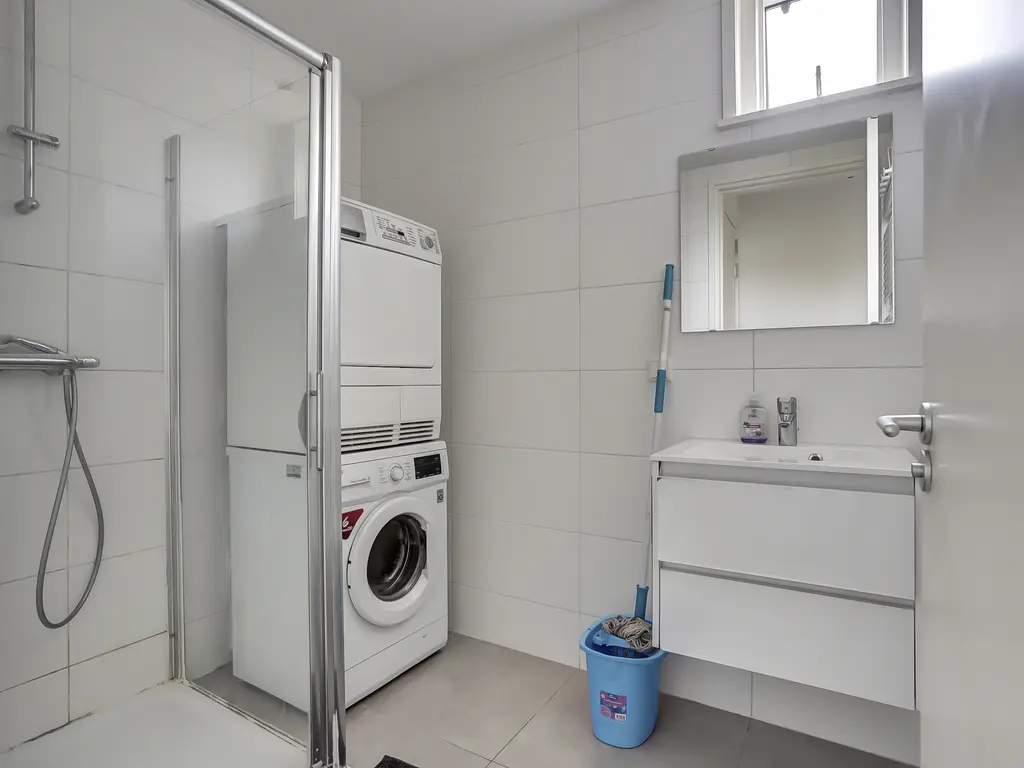 Dirk van Wassenaarstraat 28A, SCHIEDAM