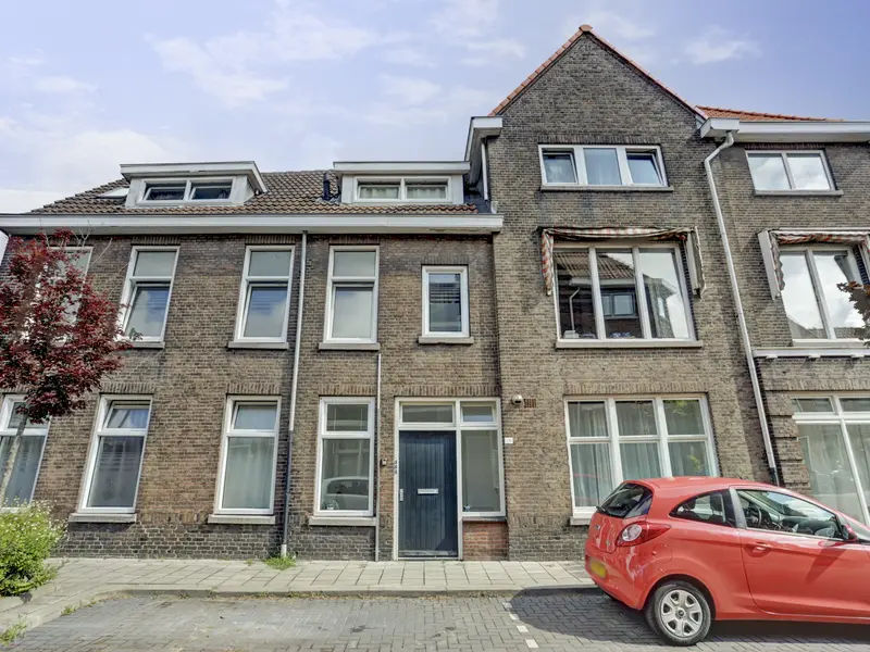 Dirk van Wassenaarstraat 28C, SCHIEDAM