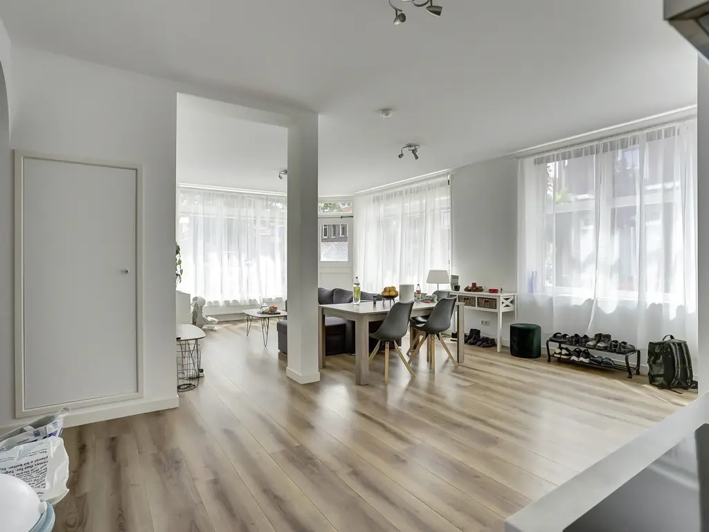 Dirk van Wassenaarstraat 28C, SCHIEDAM