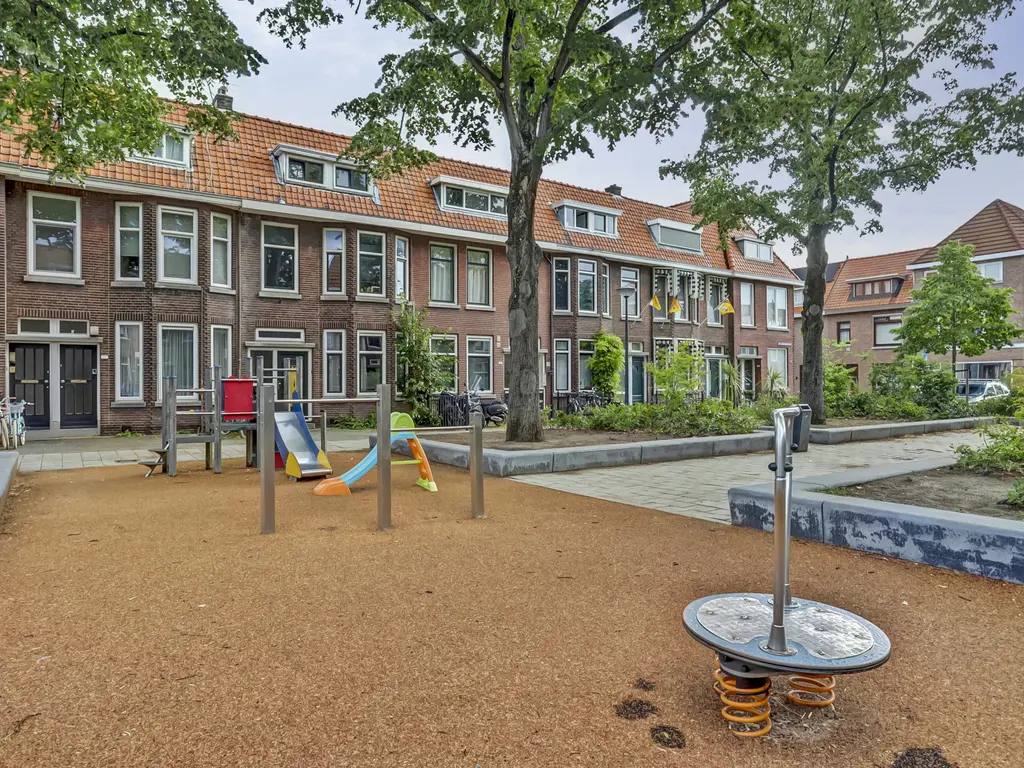 Dirk van Wassenaarstraat 28C, SCHIEDAM