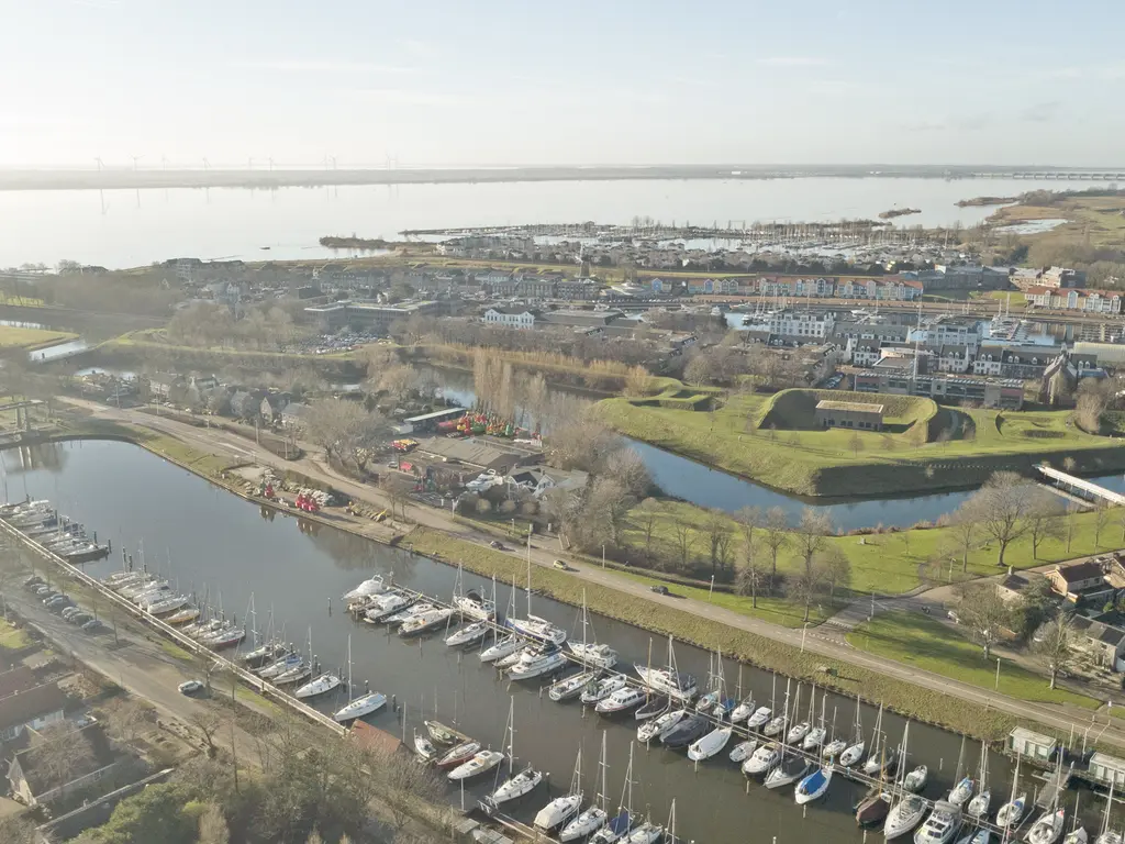 Dreef 56, HELLEVOETSLUIS