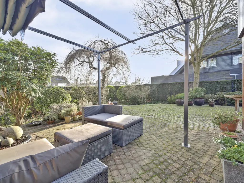 Notaris L P vd Blinkln 11a, BRIELLE