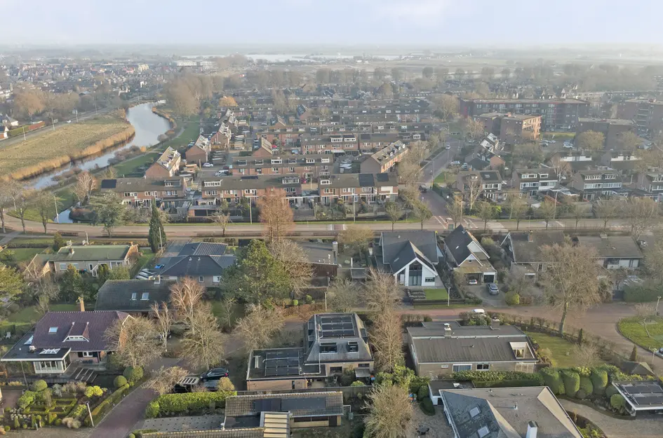 Notaris L P vd Blinkln 11a