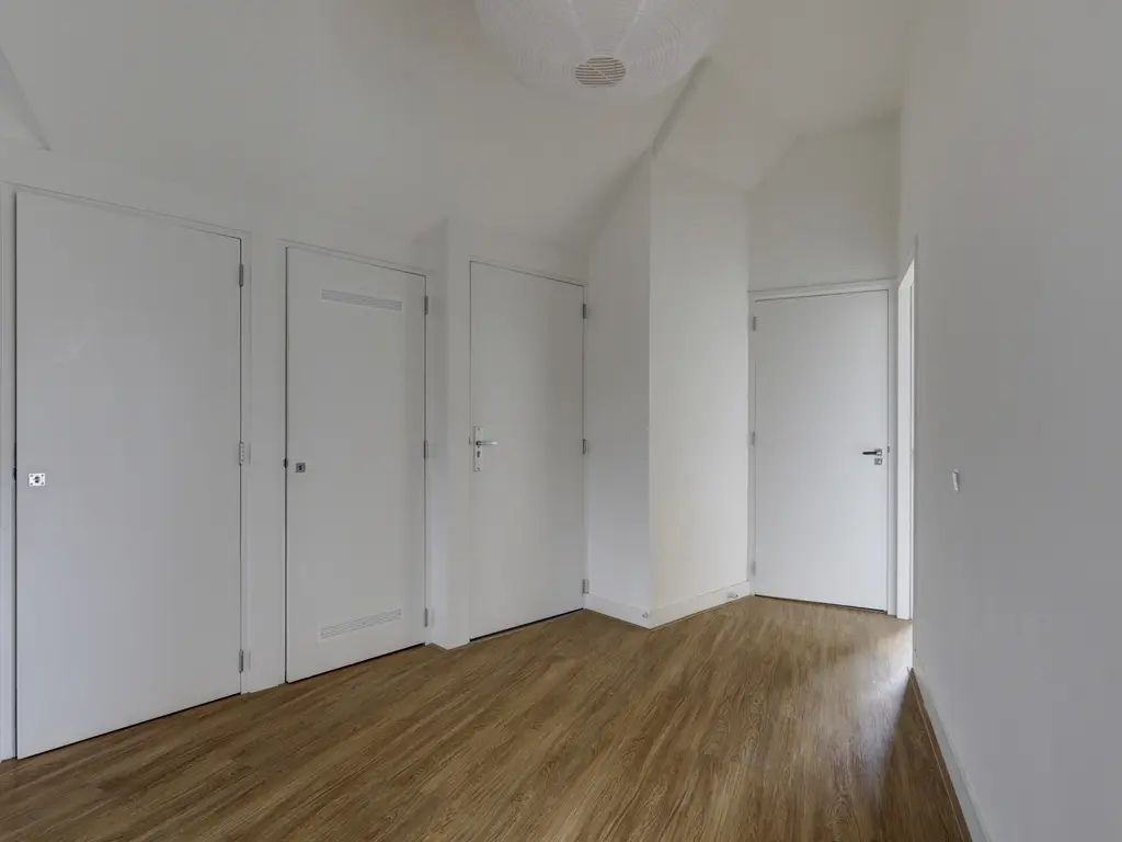 Mathenesserdijk 103B 04, ROTTERDAM