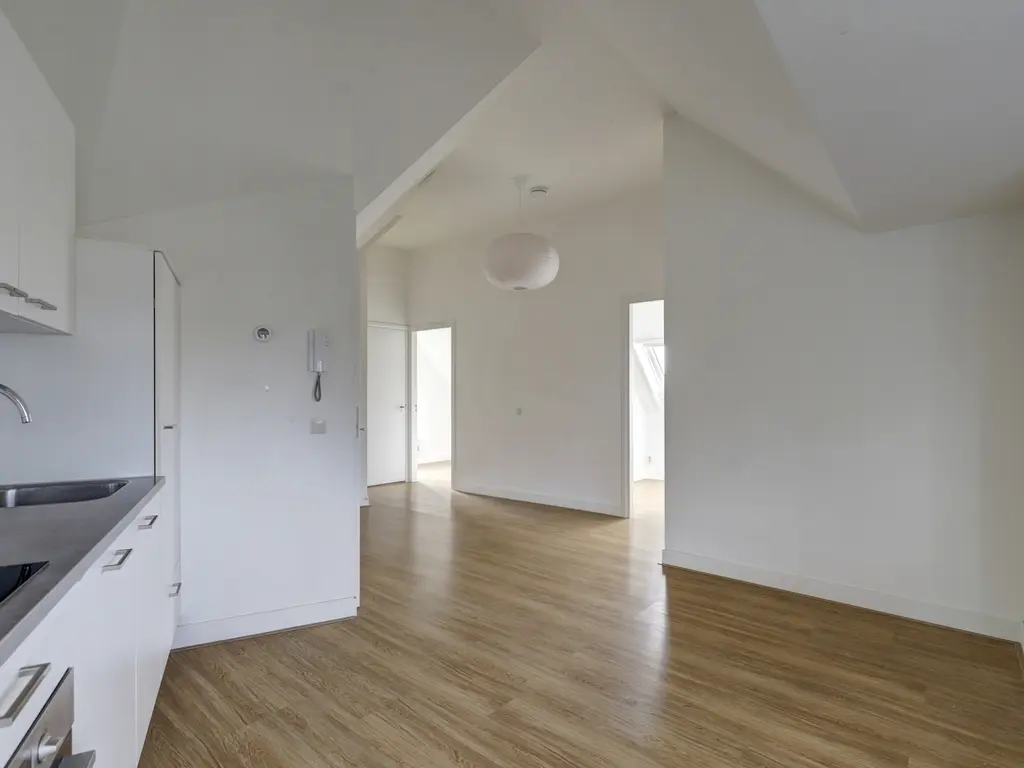 Mathenesserdijk 103B 04, ROTTERDAM