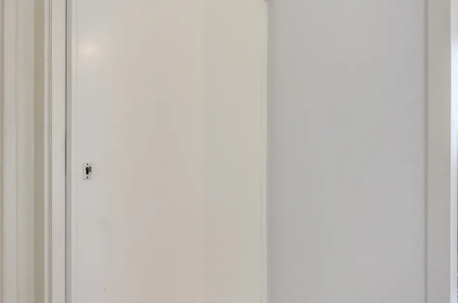 Karmozijnbes 18