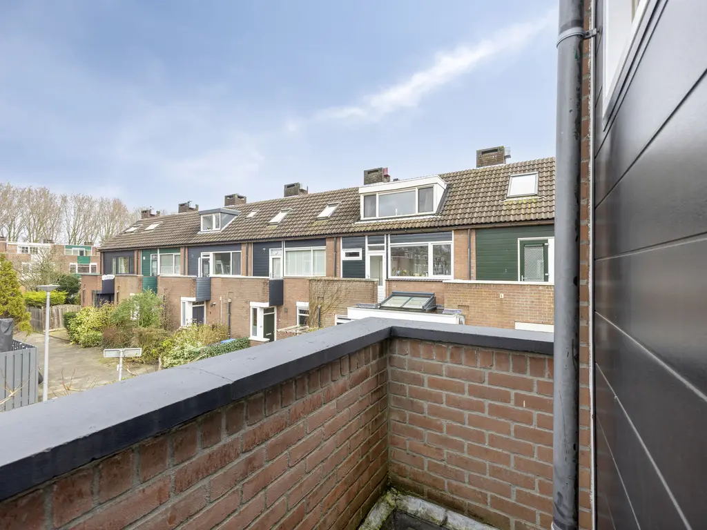 Karmozijnbes 18, ROTTERDAM
