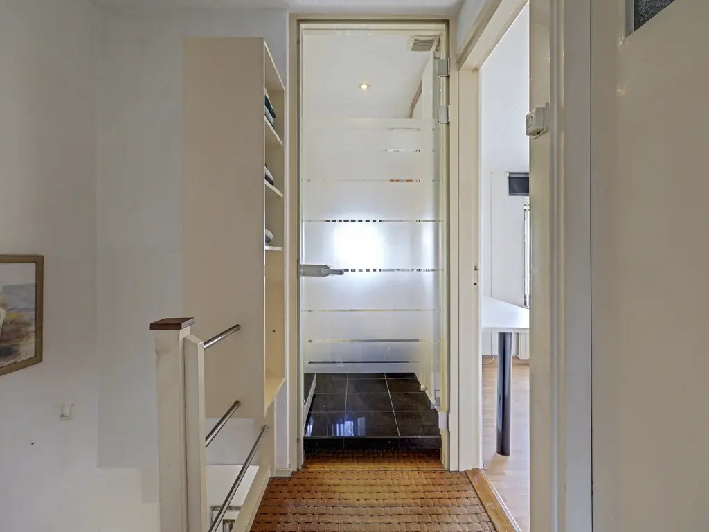 Ribeslaan 30, SCHIEDAM