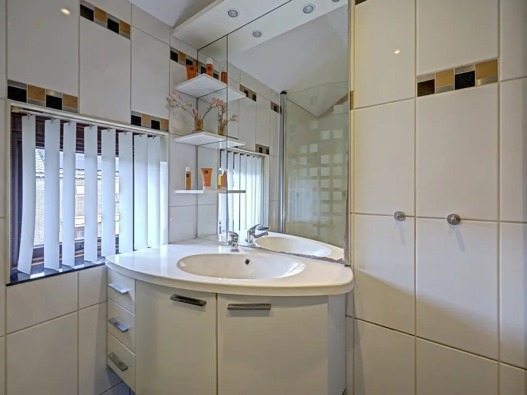 Ribeslaan 30, SCHIEDAM