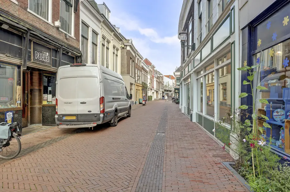 Hoogstraat 68