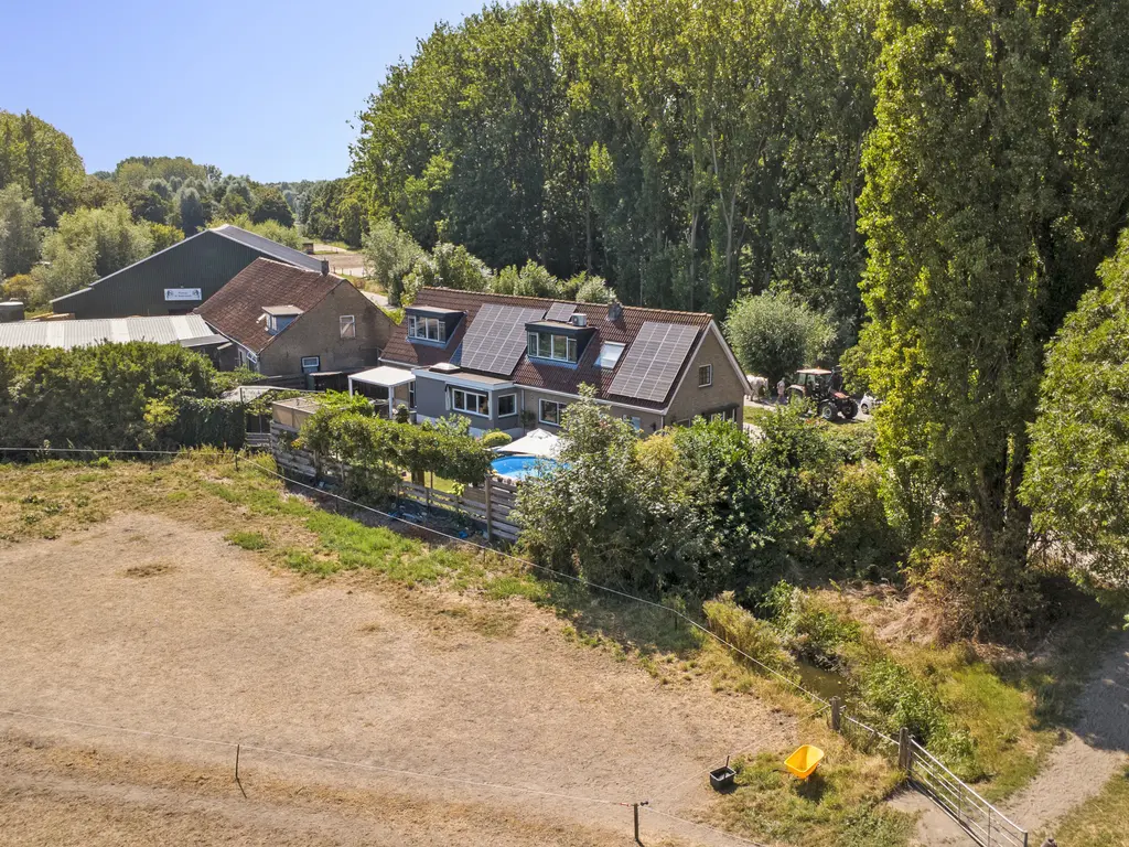 Breekade 7, SPIJKENISSE